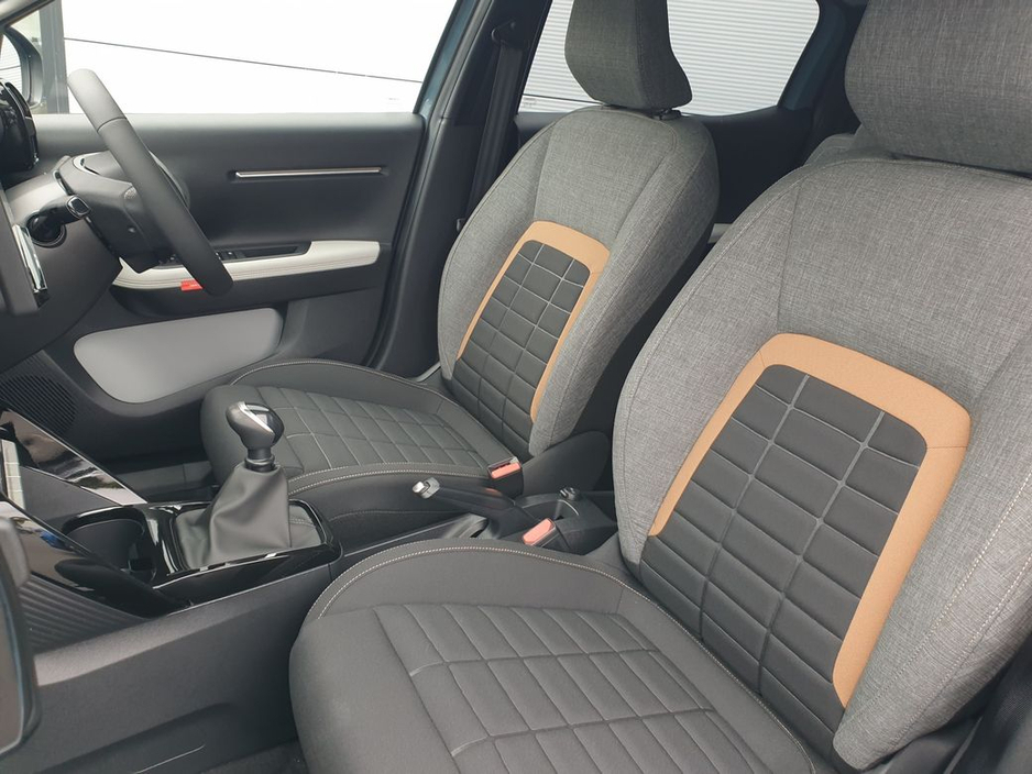 2026 Citroen C3 Aircross - image 24