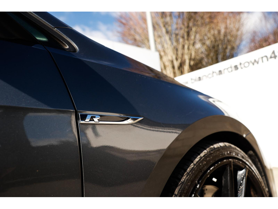 2017 Volkswagen Golf - image 6