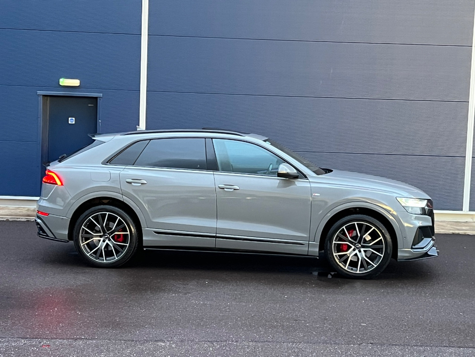 2019 Audi Q8 - image 5