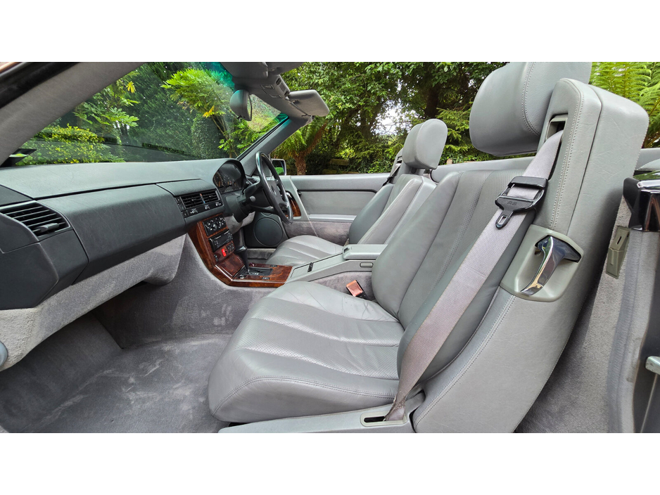 1991 Mercedes-Benz 300 - image 14