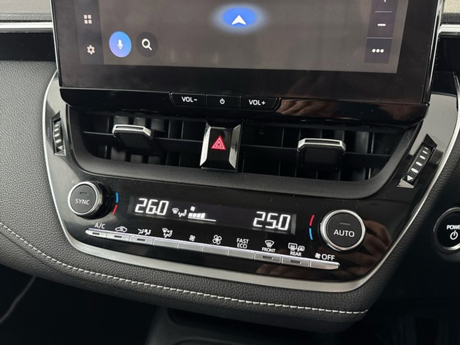 2023 Toyota Corolla - image 11