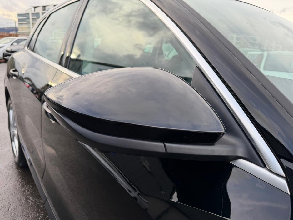 2023 Audi e-tron - image 41