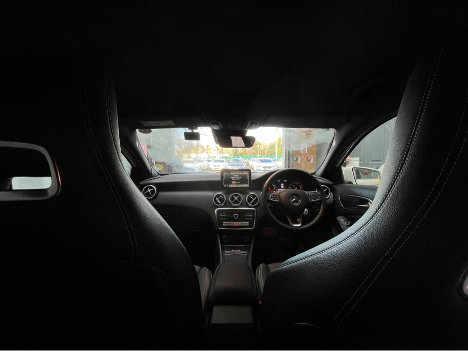 2017 Mercedes-Benz A Class €16950 2017 MERCEDES-BENZ A180 1.6 AUTOMATIC / CRUISE CONTROL / REVERSE CAMERA / PADDLE SHIFTERS AND MORE €16,950