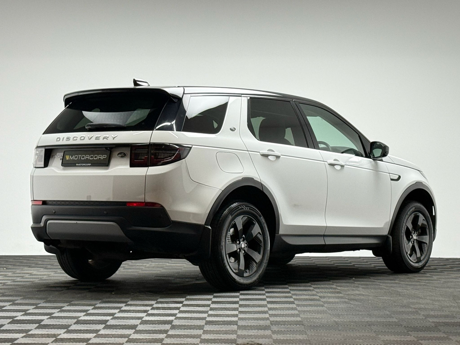 2020 Land Rover Discovery Sport - image 7