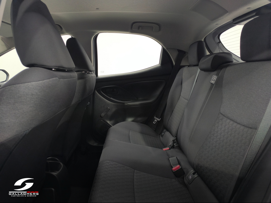 2024 Toyota Yaris (241) LUNA 1.5 PETROL IRISH CAR 1 OWNER €22,495