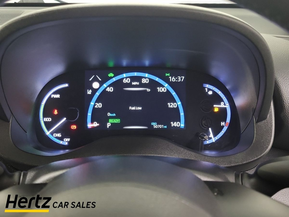 2023 Toyota Yaris Cross - image 15