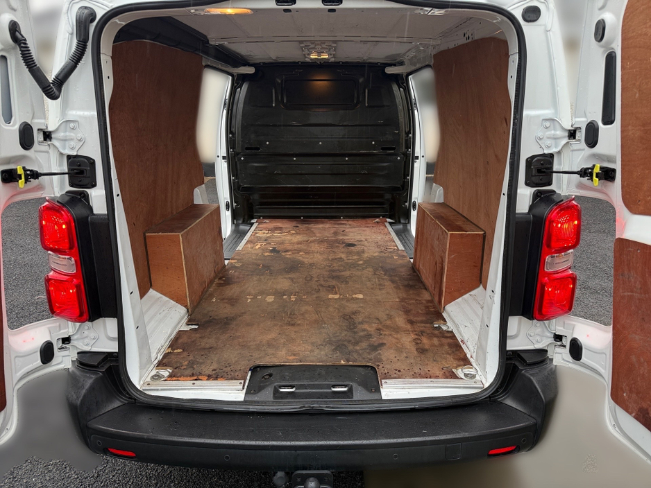 2021 Opel Vivaro 3100 DYNAMICS S/S L2H1 **2.0 120 BHP**NO VAT**LWB**FSH**ONE UK OWNER**MINT** €14,750