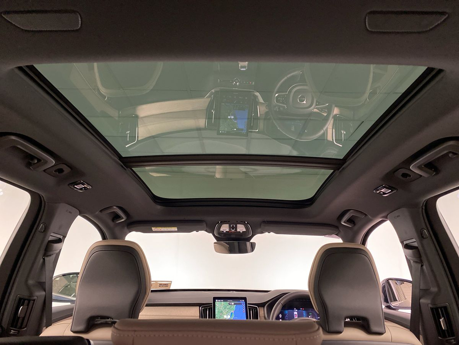 2026 Volvo XC90 - image 30