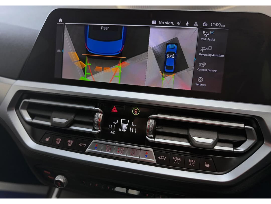 2021 BMW 3 Series - image 14