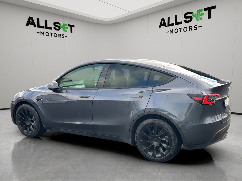 2022 Tesla Model Y AWD LR €31,950