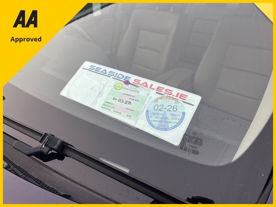 2010 Mercedes-Benz E Class - image 6