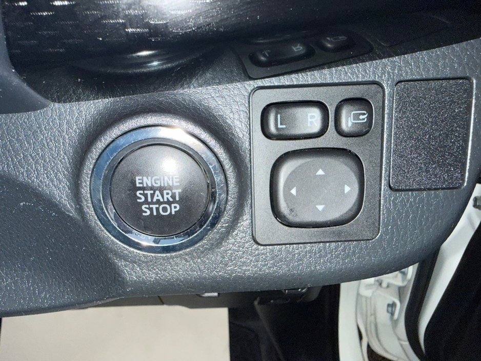 2020 Toyota Yaris  €13,290