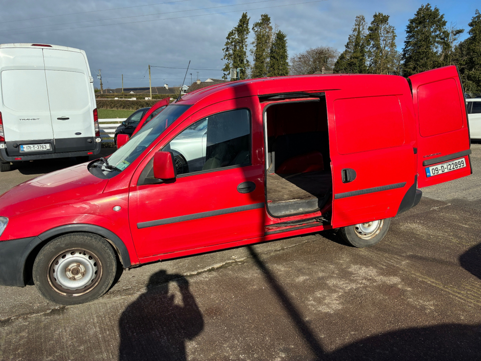 2009 Opel Combo - image 5