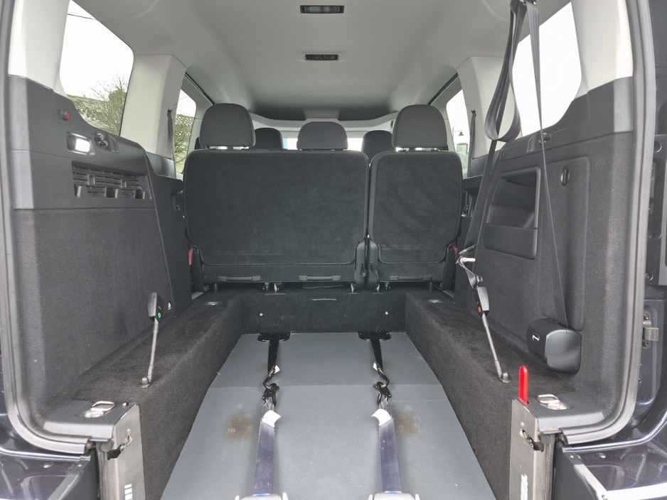 2024 Ford Tourneo Wheelchair Access Taxi Spec €43,950