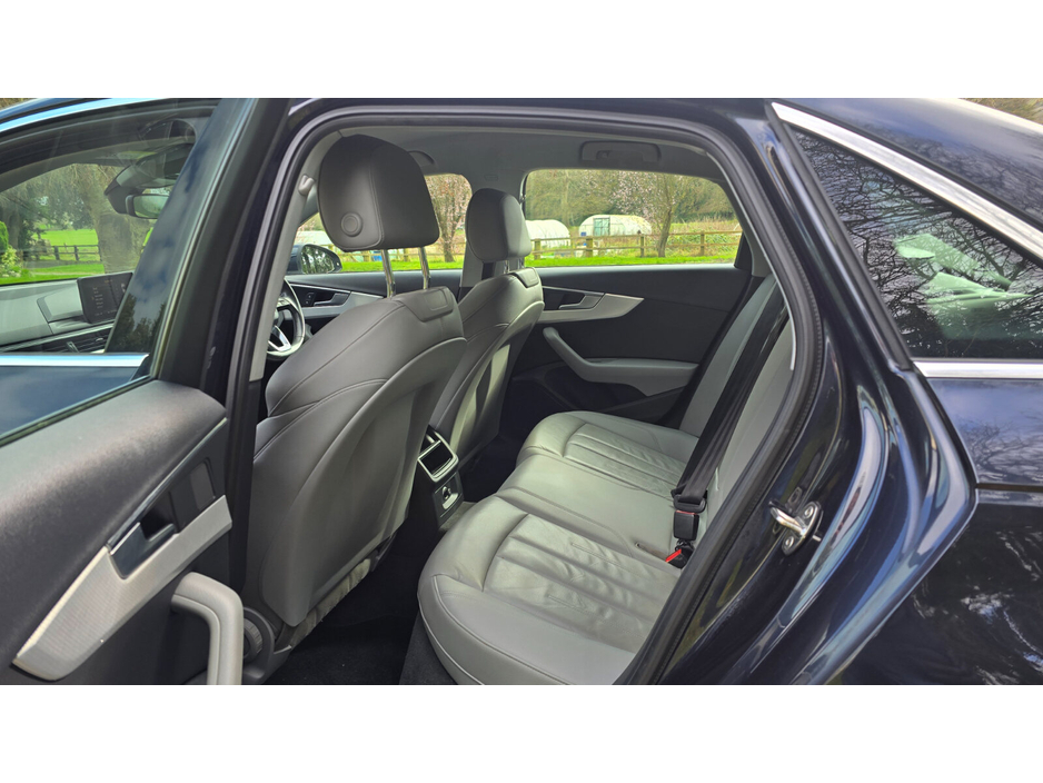 2018 Audi A4 - image 13