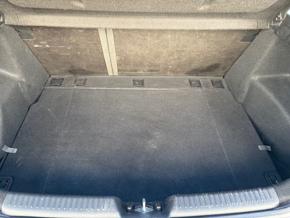 2017 Hyundai i30 - image 11