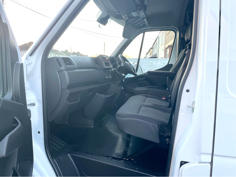 2022 Opel Movano L3H2 3500 2.3 CDTI 135BHP LWB €17,000