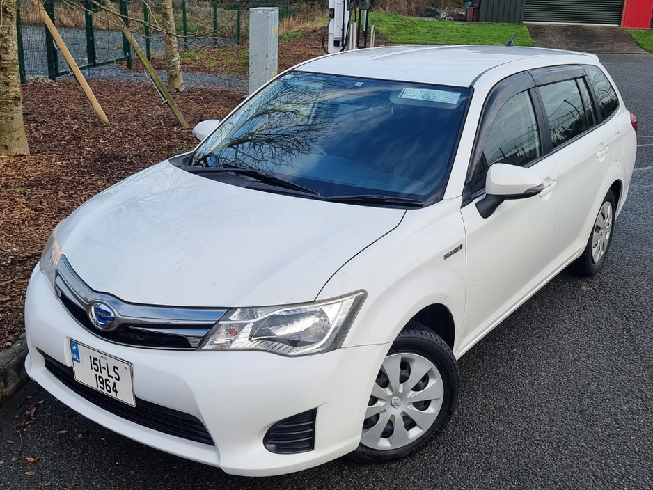 2015 Toyota Corolla 2015 TOYOTA COROLLA FIELDER HYBRID AUTO €8,990 €8,990