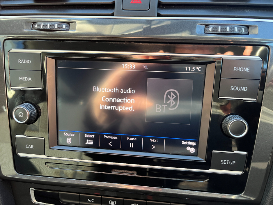 2019 Volkswagen Golf - image 18