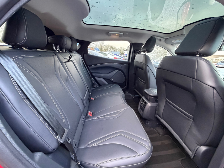 2021 Ford Mustang Mach-E Extended Range - panoramic Roof - Mustang €27,950