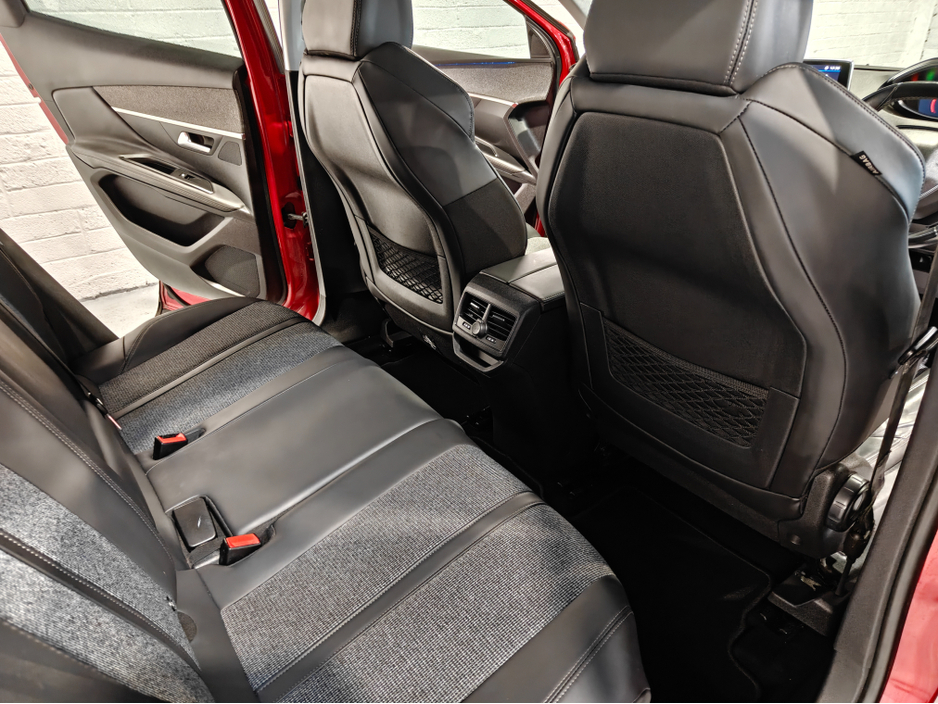 2018 Peugeot 3008 ALLURE 1.2 130 4DR €13,450