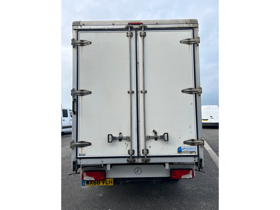 2019 Mercedes-Benz Sprinter - image 13