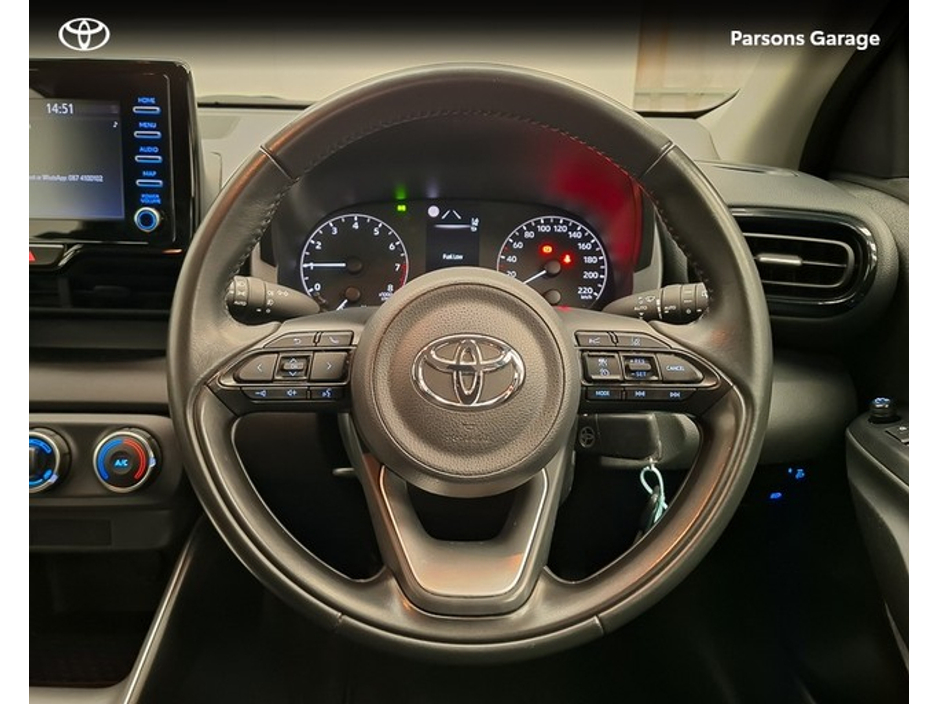 2022 Toyota Yaris 1.5 LUNA 4DR €19,995