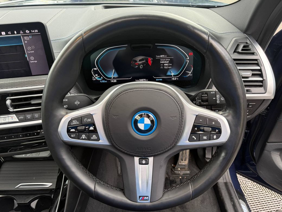 2024 BMW iX3 - image 5