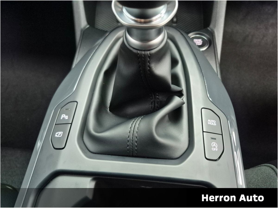 2026 Kia K4 - image 10