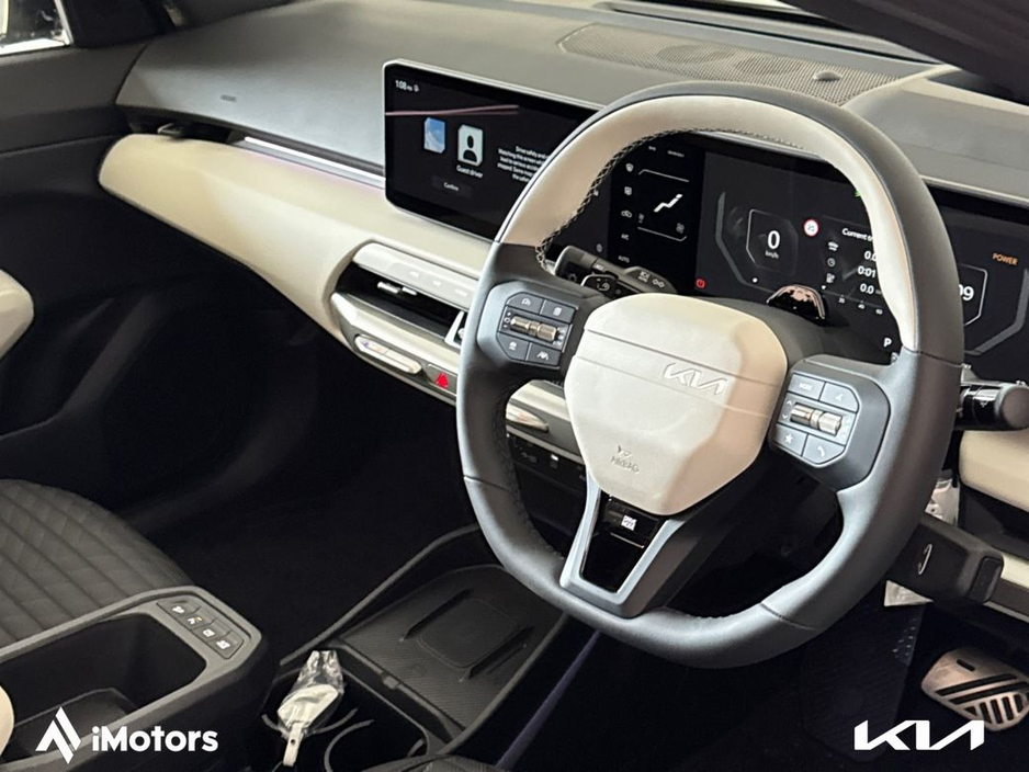 2025 Kia EV4 - image 18