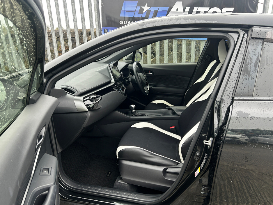 2019 Toyota C-HR Self Charging Hybrid €18,995