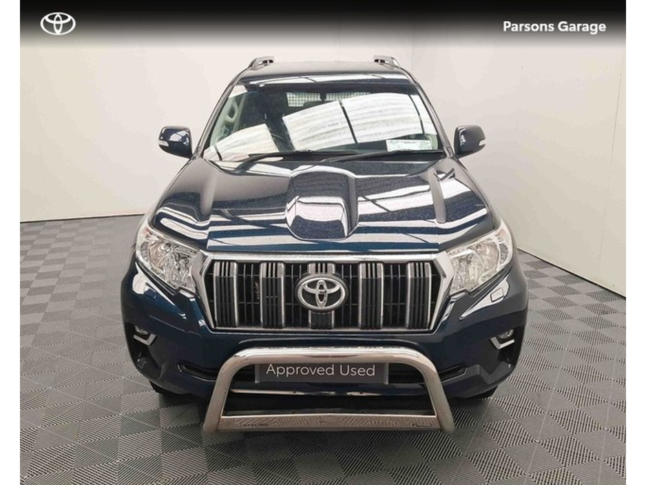 2022 Toyota Landcruiser - image 5