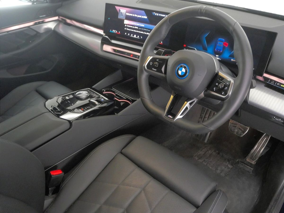 2024 BMW i5 - image 6