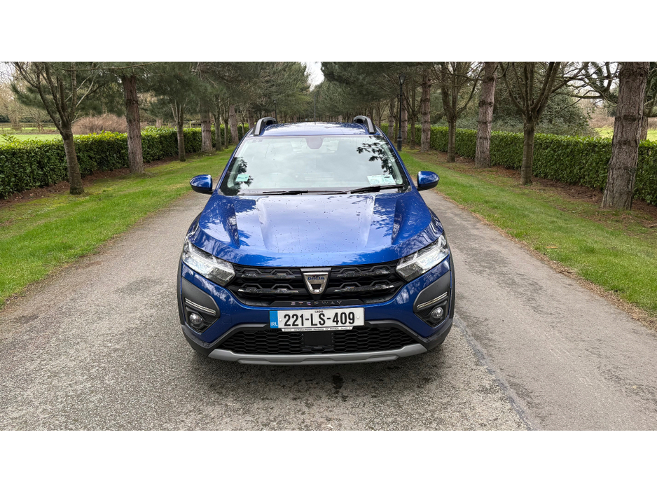 2022 Dacia Sandero - image 2