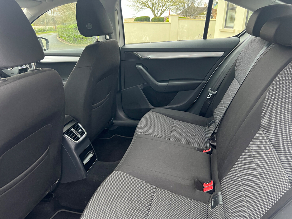 2017 Skoda Octavia AMBITION 1.0TSI 115HP €12,950