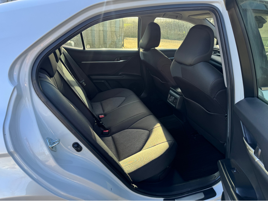 2020 Toyota Camry - image 10