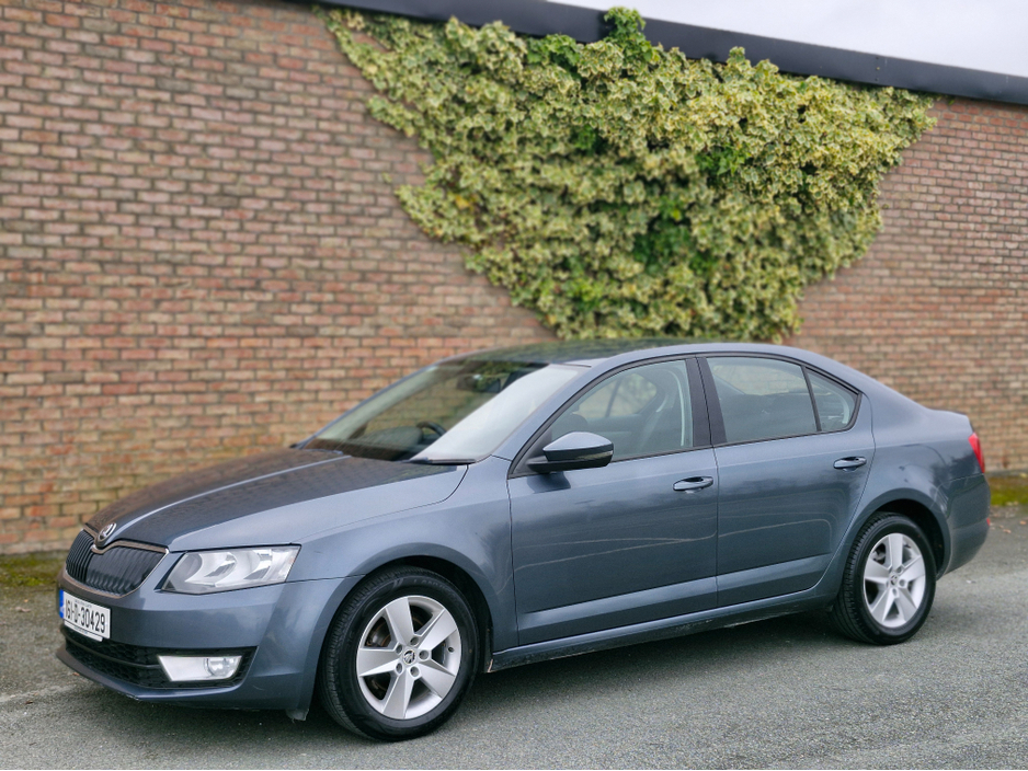 2016 Skoda Octavia - image 6