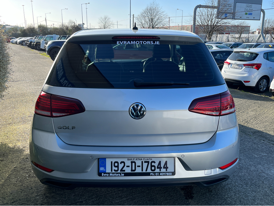 2019 Volkswagen Golf - image 7