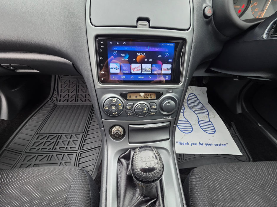 2005 Toyota Celica - image 12