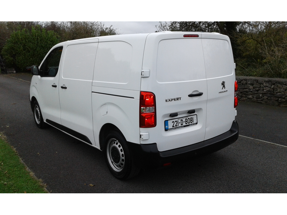 2022 Peugeot Expert - image 5