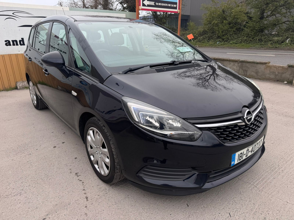 2018 Opel Zafira - image 9