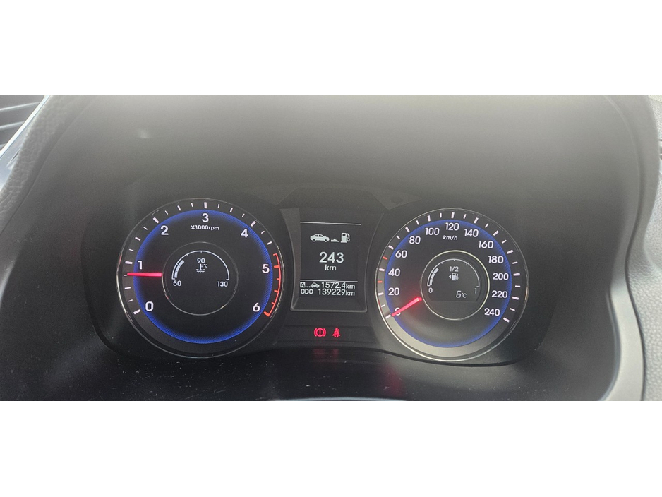 2015 Hyundai i40 - image 29