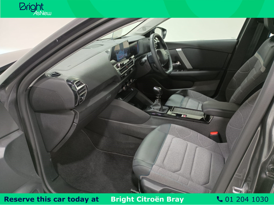 2025 Citroen C4 - image 12