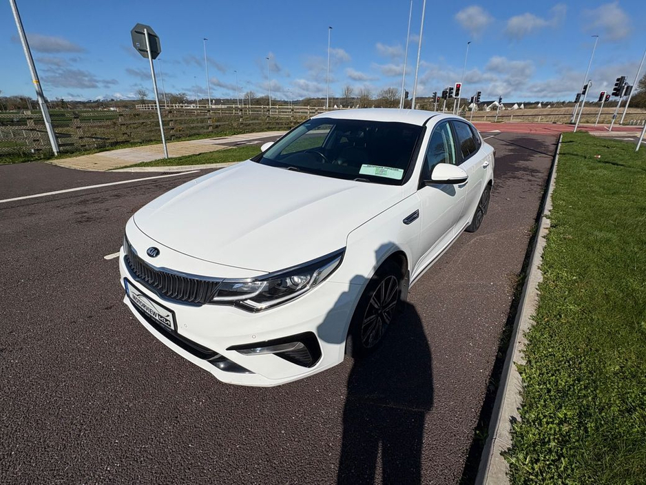 2019 Kia Optima - image 6