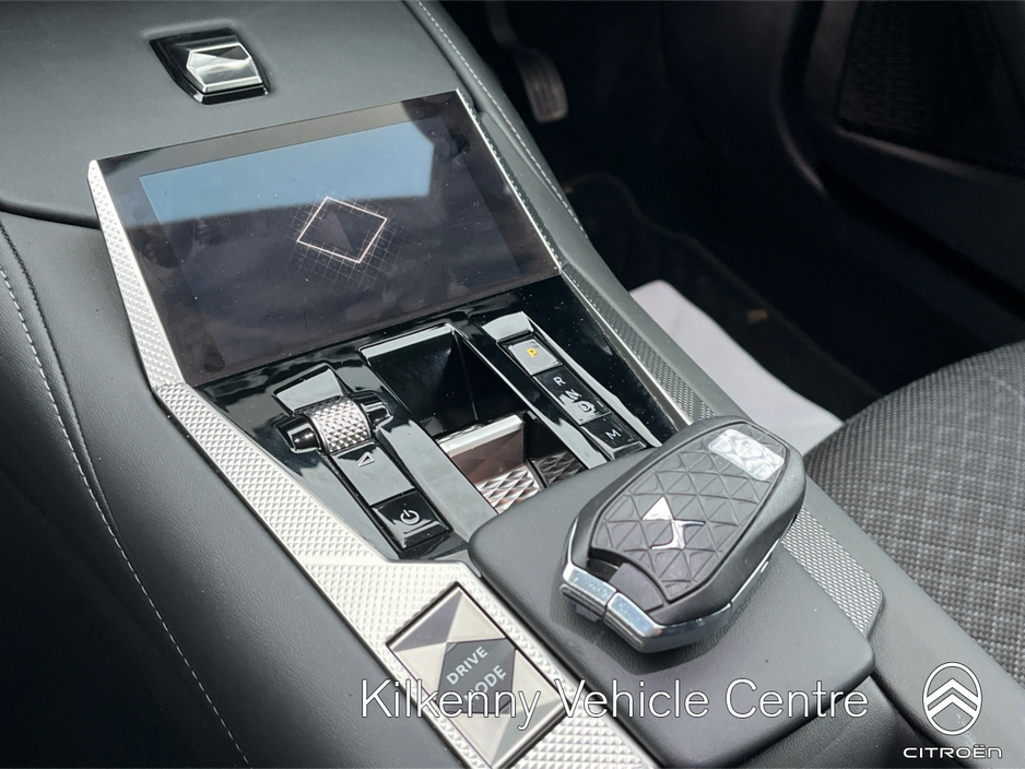 2024 DS Automobiles DS 4 - image 16