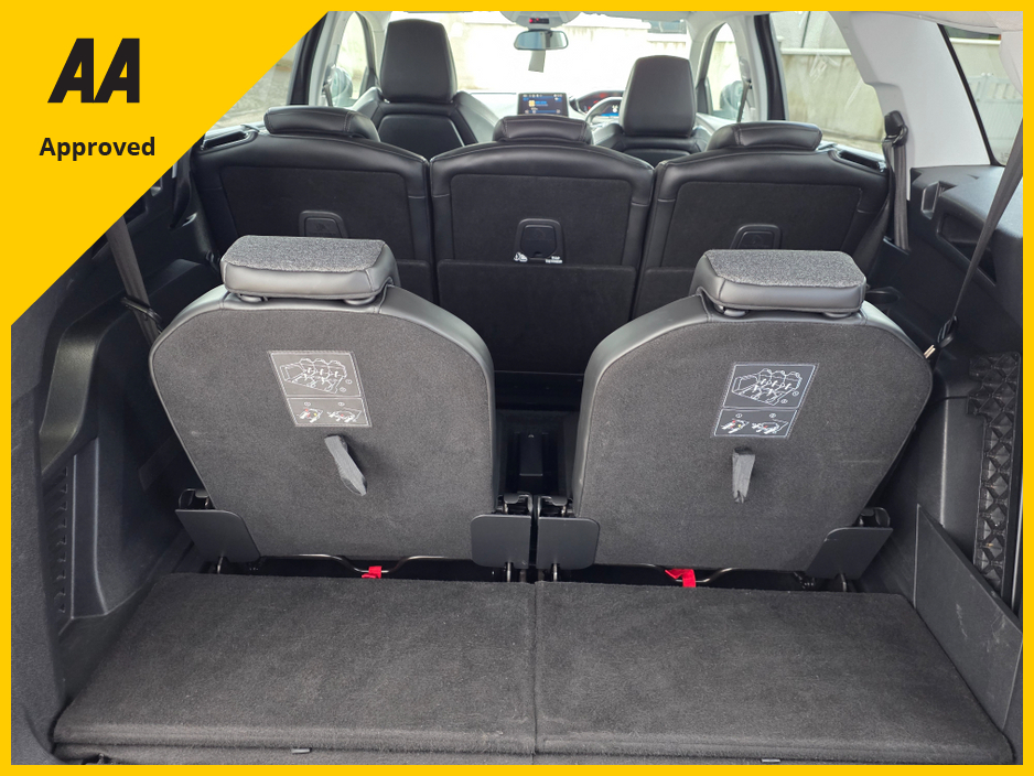 2018 Peugeot 5008 - image 7