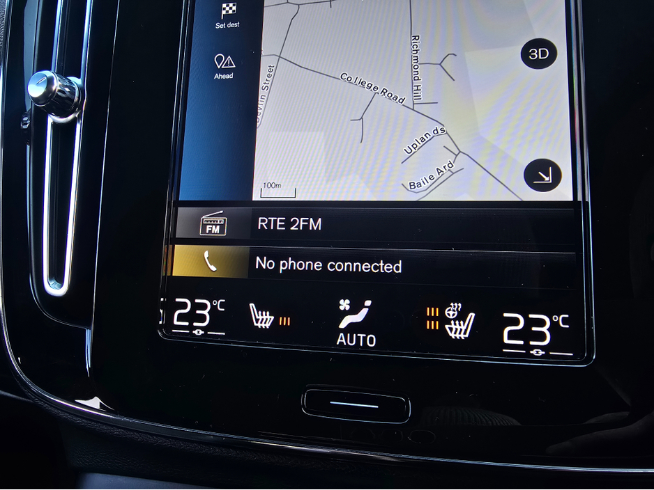 2023 Volvo XC40 - image 28