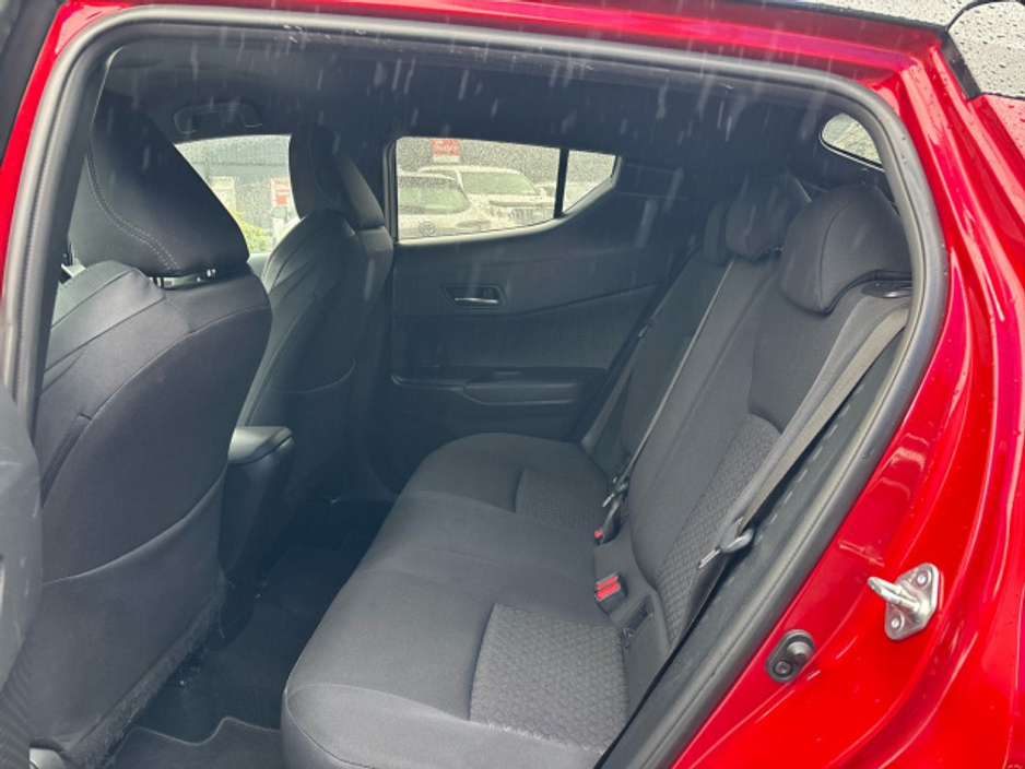 2023 Toyota C-HR FRESH SELECTION OF TRADE-INS HYBRID SPORT 4DR AUTO €31,500