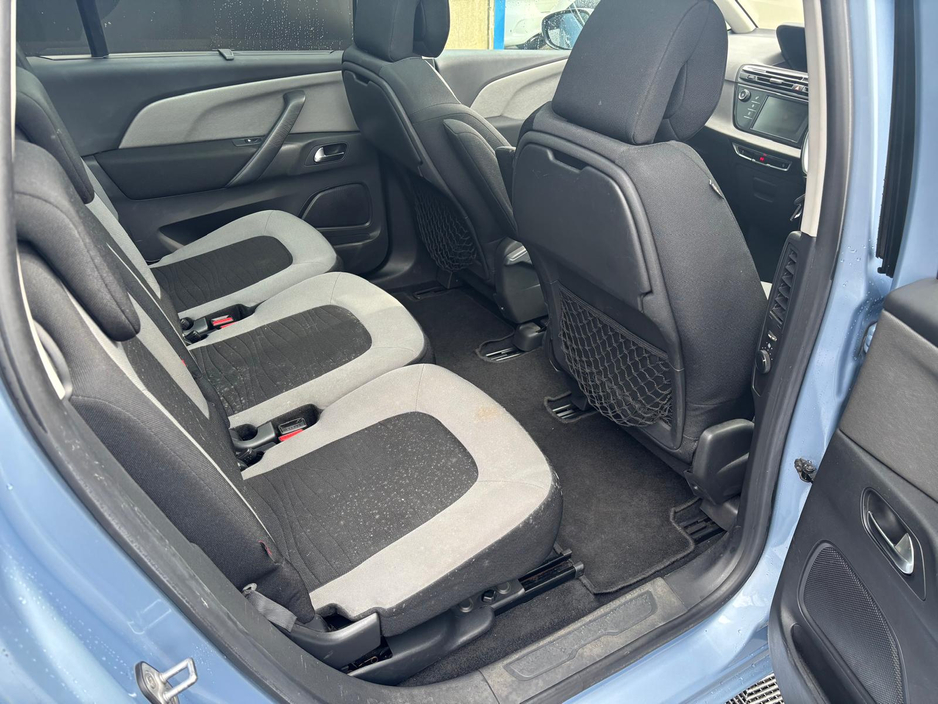 2015 Citroen Grand C4 Picasso - image 5