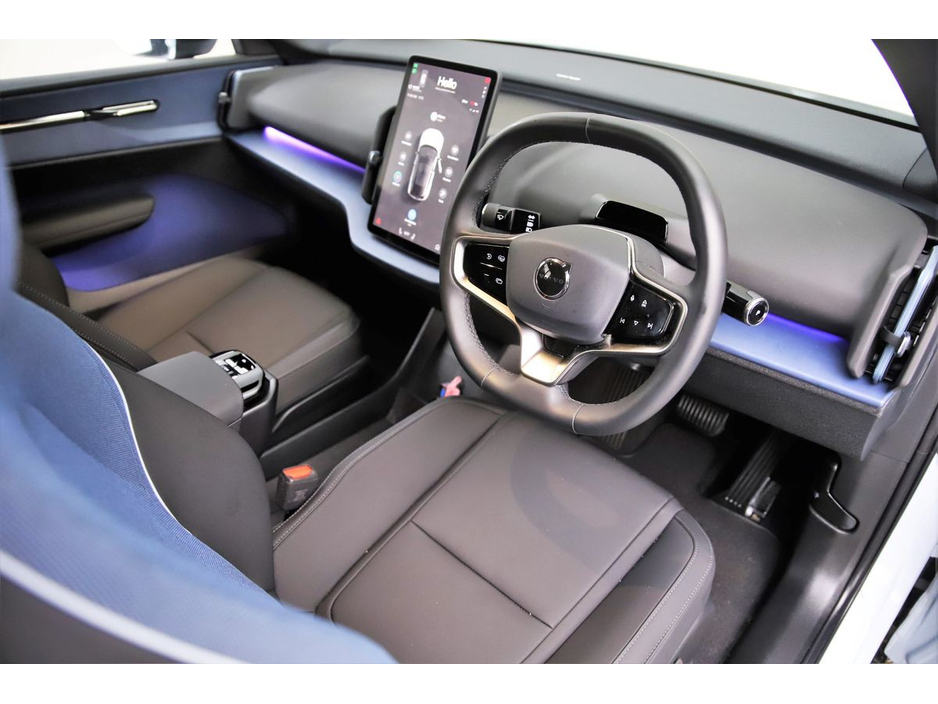 2024 Volvo EX30 SINGLE MOTOR EXTENDED RANGE 69KWH RWD 272BHP €34,890